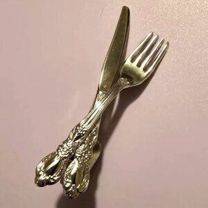 Vintage fork spoon brooch pin, gold-tone